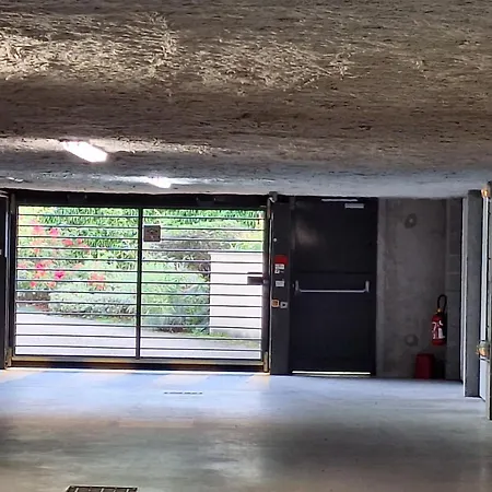Avec Garage - 